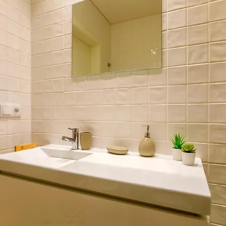 Oliveira Apartment's Porto